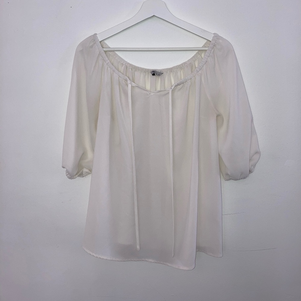 White blouse, 3/4 sleeves, loose fit